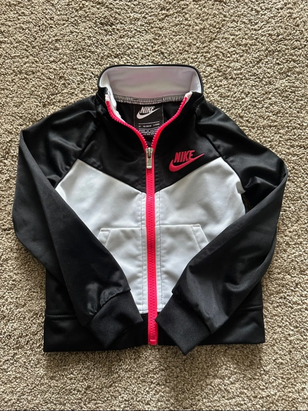 Nike Black & White Girls Track Jacket and Pants with Pink Accents size 3T - Picture 4 of 6